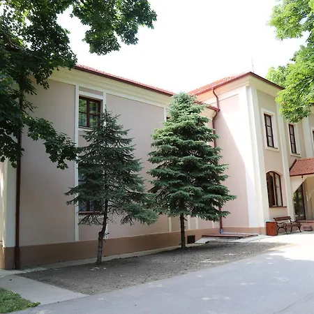 Kastel Hotel 4*